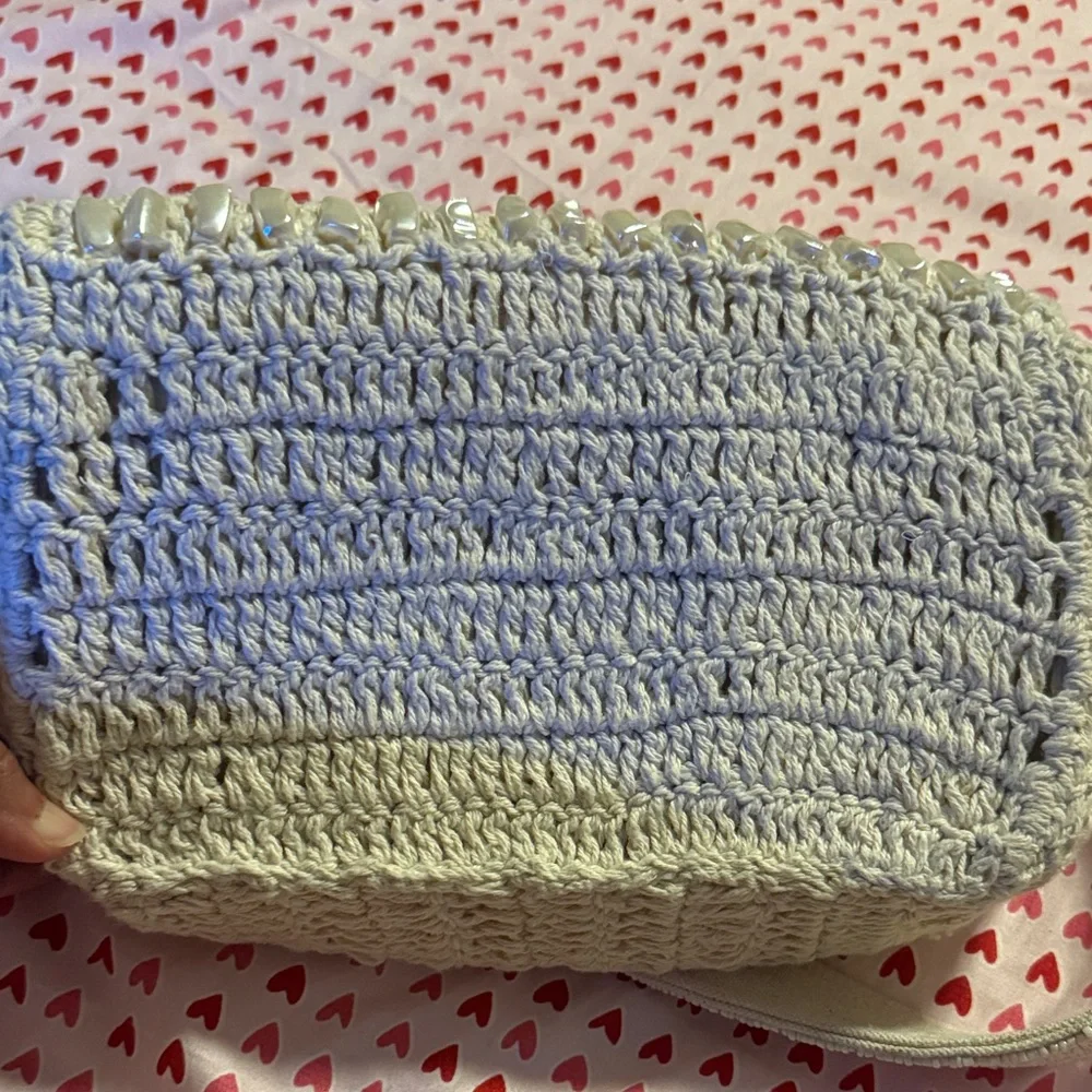 Chic Cream Shoulder Bag - Picture 4 of 5